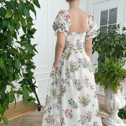 Women's Fitted Waist Backless Embroidered Skirt Two-piece Set