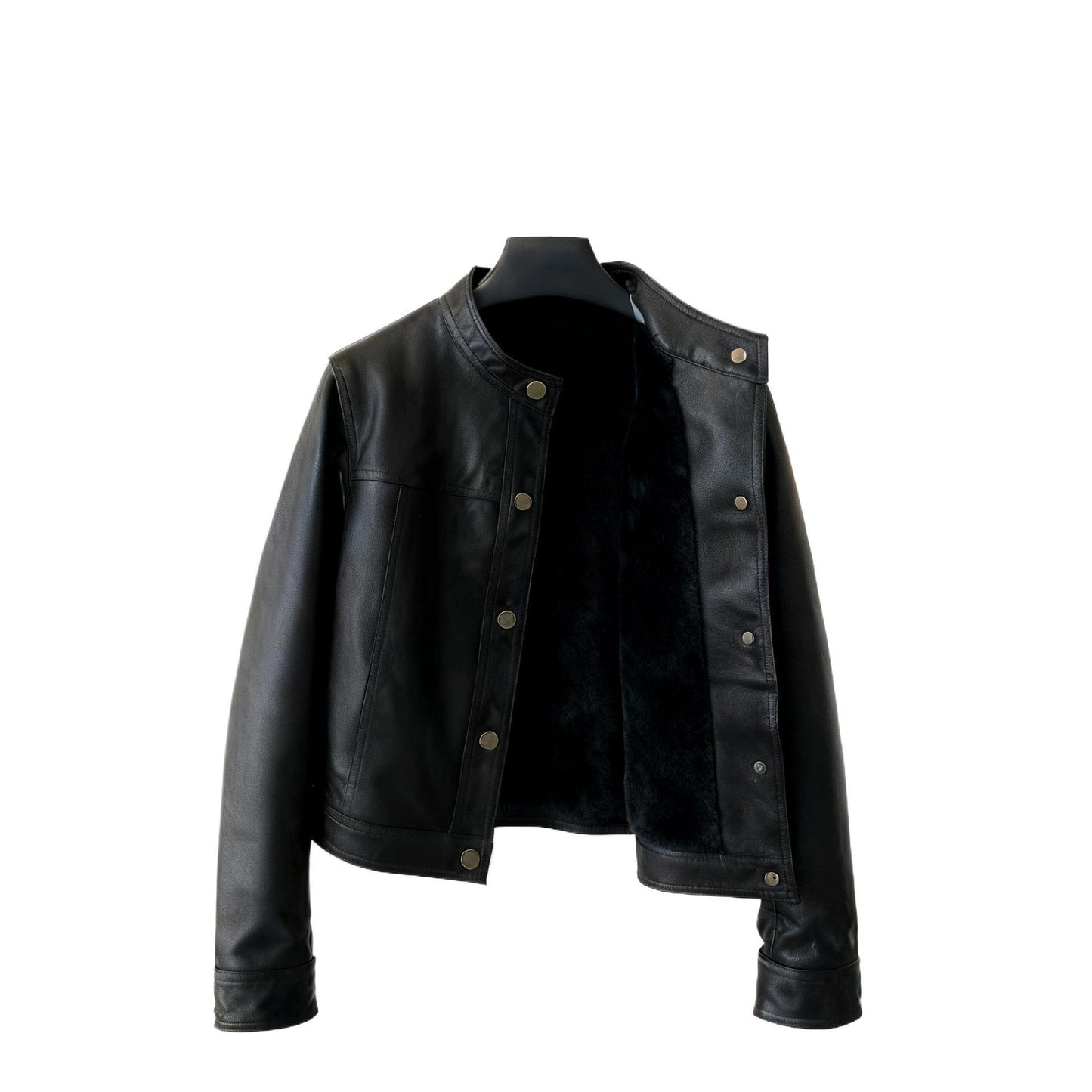 A Cozy Sun-kissed Look That Pairs Leather With Soft Gentle Layers