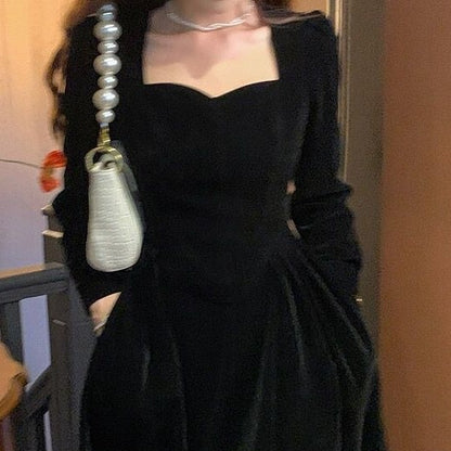 Elegant Waist-cinching Gown In A Celebrity-inspired Style